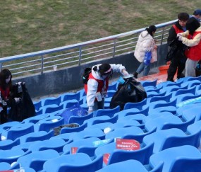 开云下载-包含今晨社区盾传出新动向，上海海港调整名单，管理层表态——赛场秩序良好，训练强度明显提升的词条